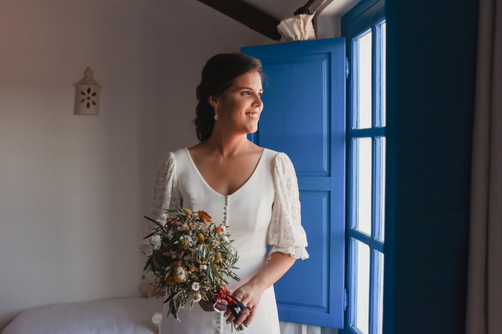 Fotografia de Casamento. Preparação Noiva. Noiva feliz.